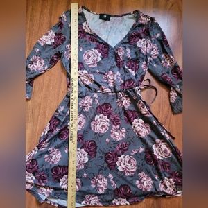 IZ Byer | Faux Wrap Dress | Green Floral | Size Juniors L